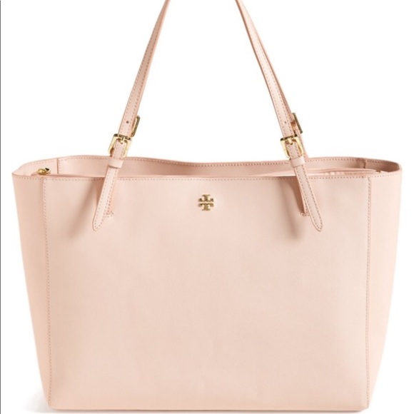 Tory Burch Handbags - Tory Burch York buckle Pink leather bag